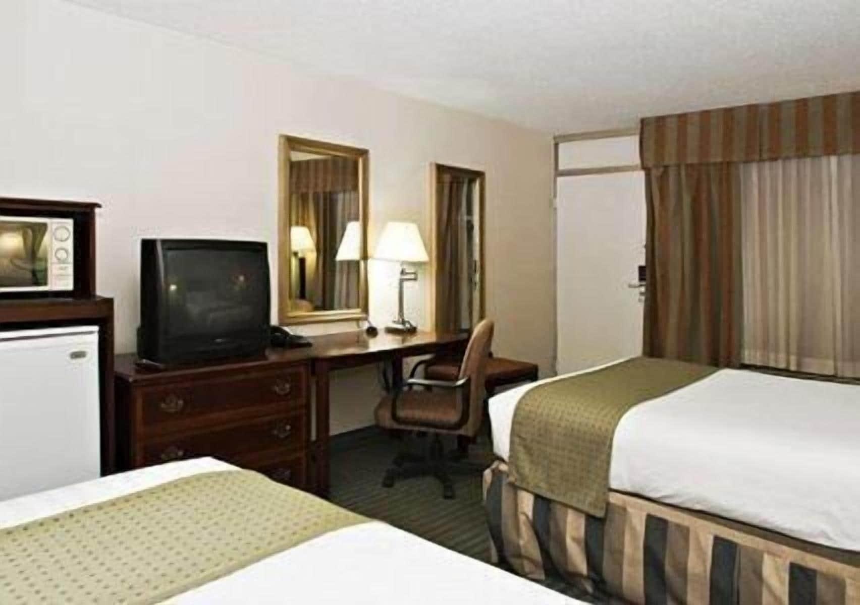 Clarion Inn Fredericksburg Ngoại thất bức ảnh